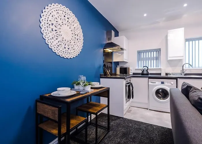 Charming Apartments - Rocky Ln Chambers Flat 5